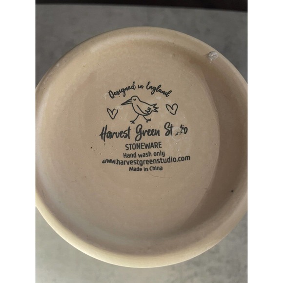 Cream & Speckled Mugs with Bronze Colored Star & Heart (Set of 2) - Picture 12 of 13